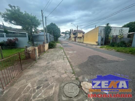 Terreno com Casa Antiga à Venda – Ótima oportunidade!