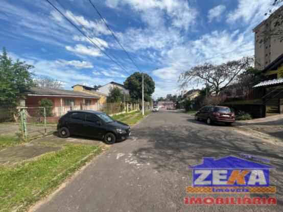 Casa em Madeira Estilo Chalé com Amplo Terreno