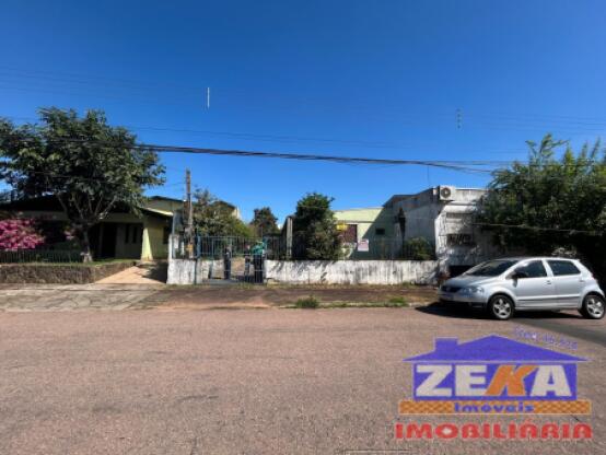 Casa antiga com excelente preço e bem localizado