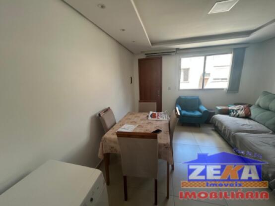 Apartamento 2 dormitórios Morada I reformado e semimobiliado - com vaga de estacionamento