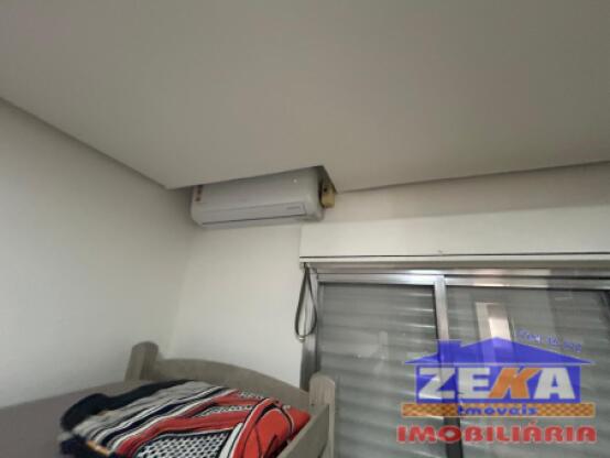 Apartamento 2 dormitórios Morada I reformado e semimobiliado - com vaga de estacionamento