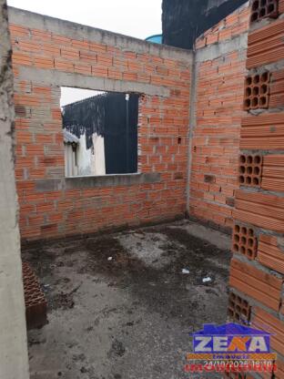 Terreno à Venda com Casa em Alvenaria em Construção - Bairro São José - Esteio